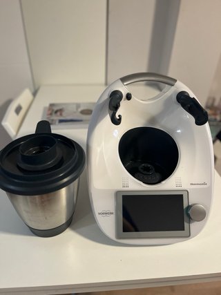 Thermomix TM6 + Accesorios, Bolsa y Libro