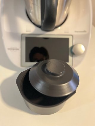Thermomix TM6 + Accesorios, Bolsa y Libro