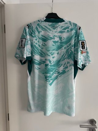 Camisola XL Branca Verde Água com design ondas