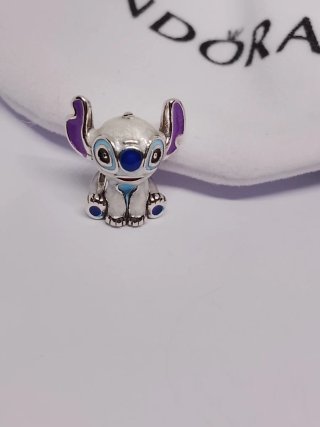 Charm Pandora Stitch Gris y Morado