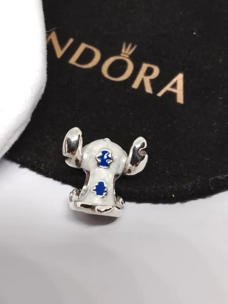 Charm Pandora Stitch Gris y Morado