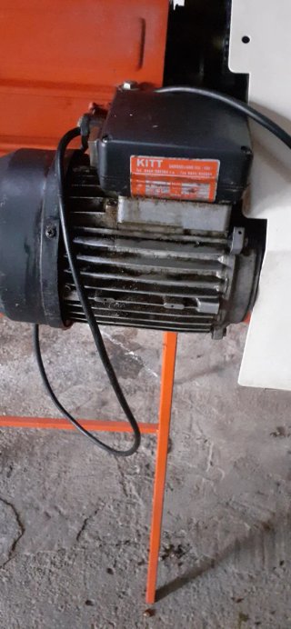 Máquina despalilladora de uva