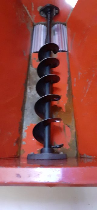 Máquina despalilladora de uva