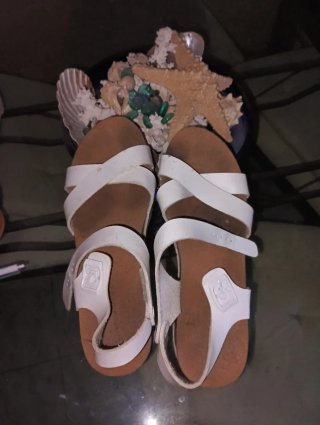 Sandalias cuña blancas
