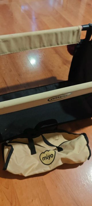 Cuna de viaje para muñecas