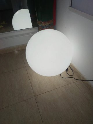 Lámpara Esfera Grande Blanca Exterior