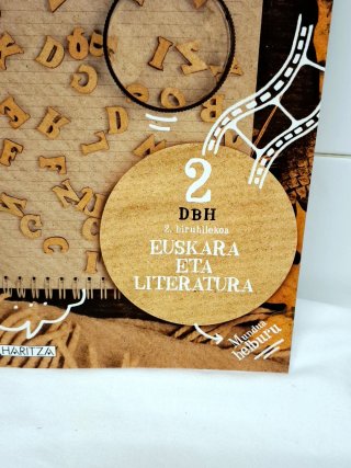 Vendo lote de libros de Euskera eta Literatura2HBD