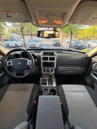 Dodge Nitro SXT 4x4 2.8CRD