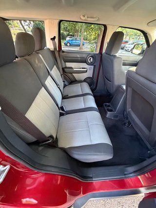 Dodge Nitro SXT 4x4 2.8CRD