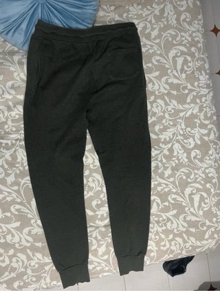 Pantalón de chándal hombre Primark verde oliva