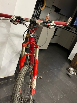 Bicicleta de Montaña Cube Reaction en carbono