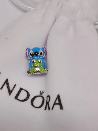 Charm Pandora Stitch con Ranita