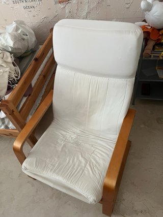 Butaca de madera blanca