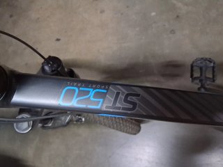 Cubierta Btwin All Terrain 27.5x2.00