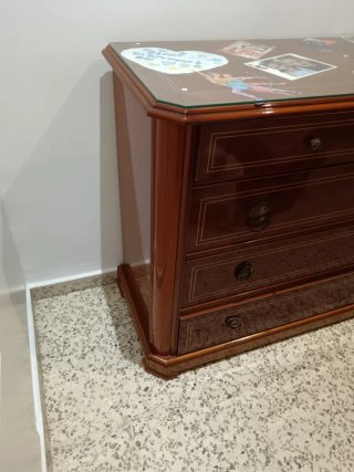 Mueble aparador madera y cristal