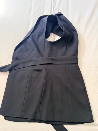 Chaleco blazer largo Kookai negro con cinturón