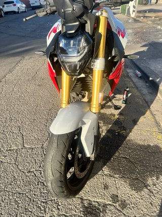 BMW F900 R (15.130kms) Full Equip