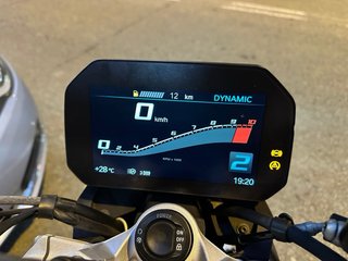 BMW F900 R (15.130kms) Full Equip