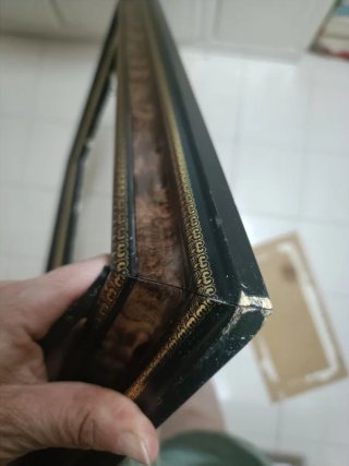 Marco de madera decorado dorado