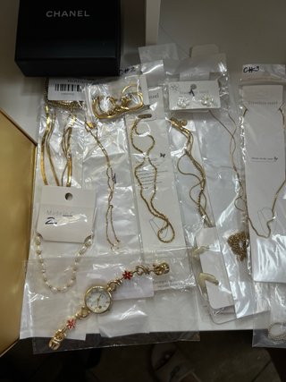4€ a pezzo, gioielli fantasia acciaio inossidabile