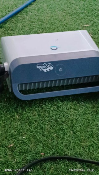 Robot Limpiafondos Dolphin Eléctrico