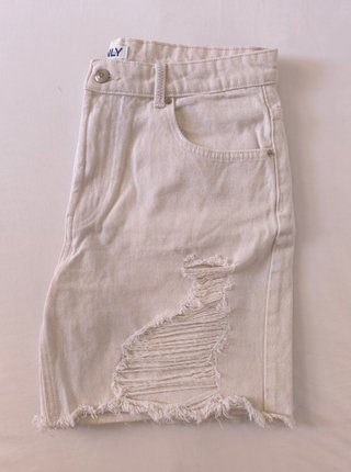Bermudas cremade Only
