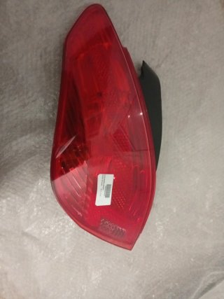 Piloto Trasero Izquierdo Peugeot 308 Access