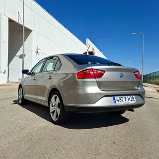SEAT TOLEDO 1.6 Tdi STYLE _ 105 cv _ 2014