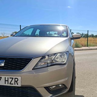 SEAT TOLEDO 1.6 Tdi STYLE _ 105 cv _ 2014