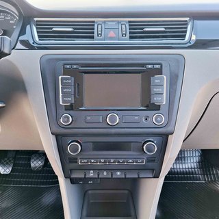 SEAT TOLEDO 1.6 Tdi STYLE _ 105 cv _ 2014