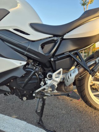 2018 BMW F800 GT 18.700km comprada a BMW