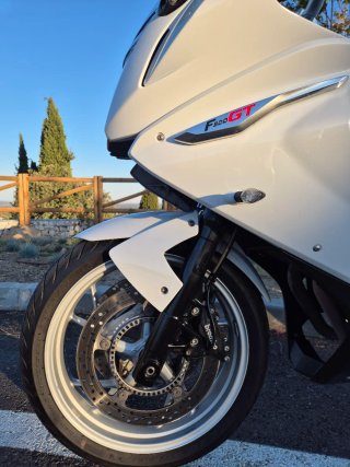 2018 BMW F800 GT 18.700km comprada a BMW