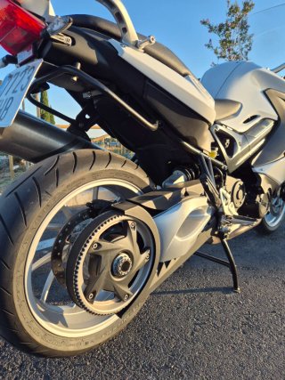 2018 BMW F800 GT 18.700km comprada a BMW