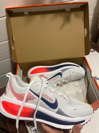 Nike Vomero 18 Running