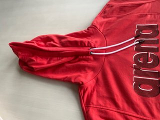 Sudadera Arena Roja Eléctrica