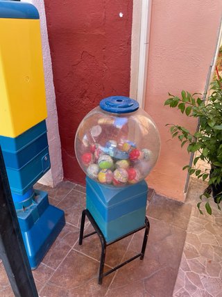 Máquina de bolas infantil