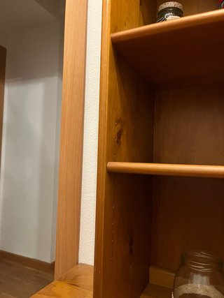 Estantería madera maciza con lejas y cajones