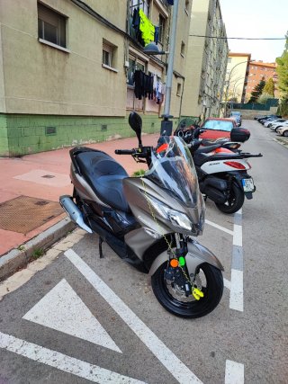 Oportunidad Kawasaki J125 Maxi Scooter