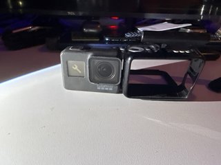 GoPro HERO5 + Trípode Grundig