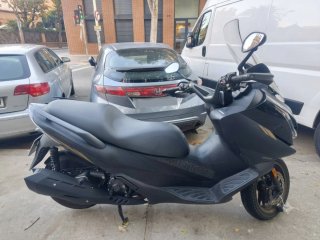 Zontes 350E Maxi Scooter Negra