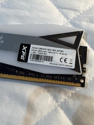 XPG Spectrix D60G 16GB DDR4 3600 RGB RAM