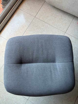 Sillón Mimma Gallery “KITA” gris tela y madera
