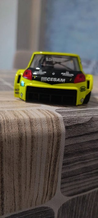 Coche Scalextric Renault Megane Ninco