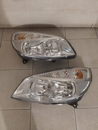 Pareja Faros Renault Scenic