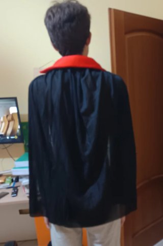 Mantello da vampiro nero e rosso