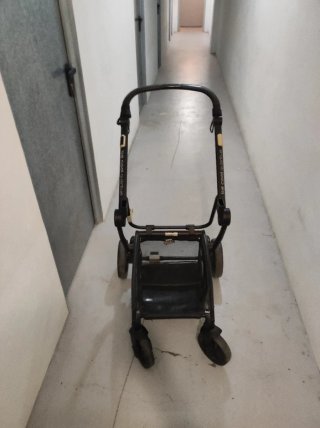 Silla de paseo con capazo nuevo Marca becool