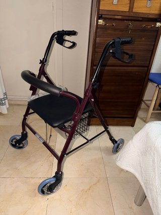 Andador para adulto mayor