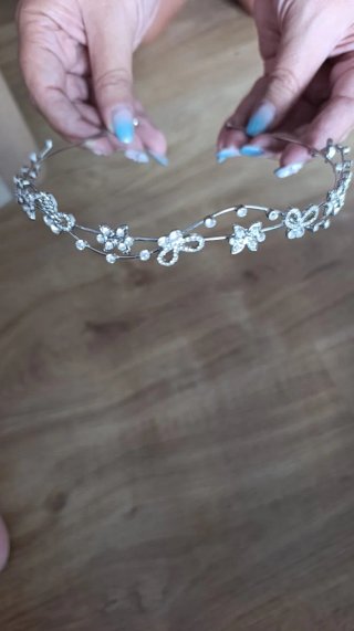 Tiara hecha a mano