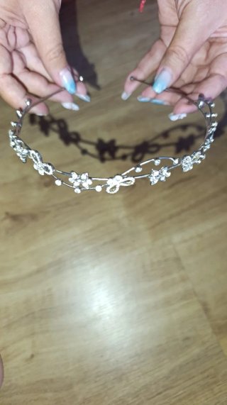 Tiara hecha a mano