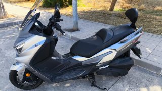 Sym Joymax Z 300cc Maxi Scooter Gris